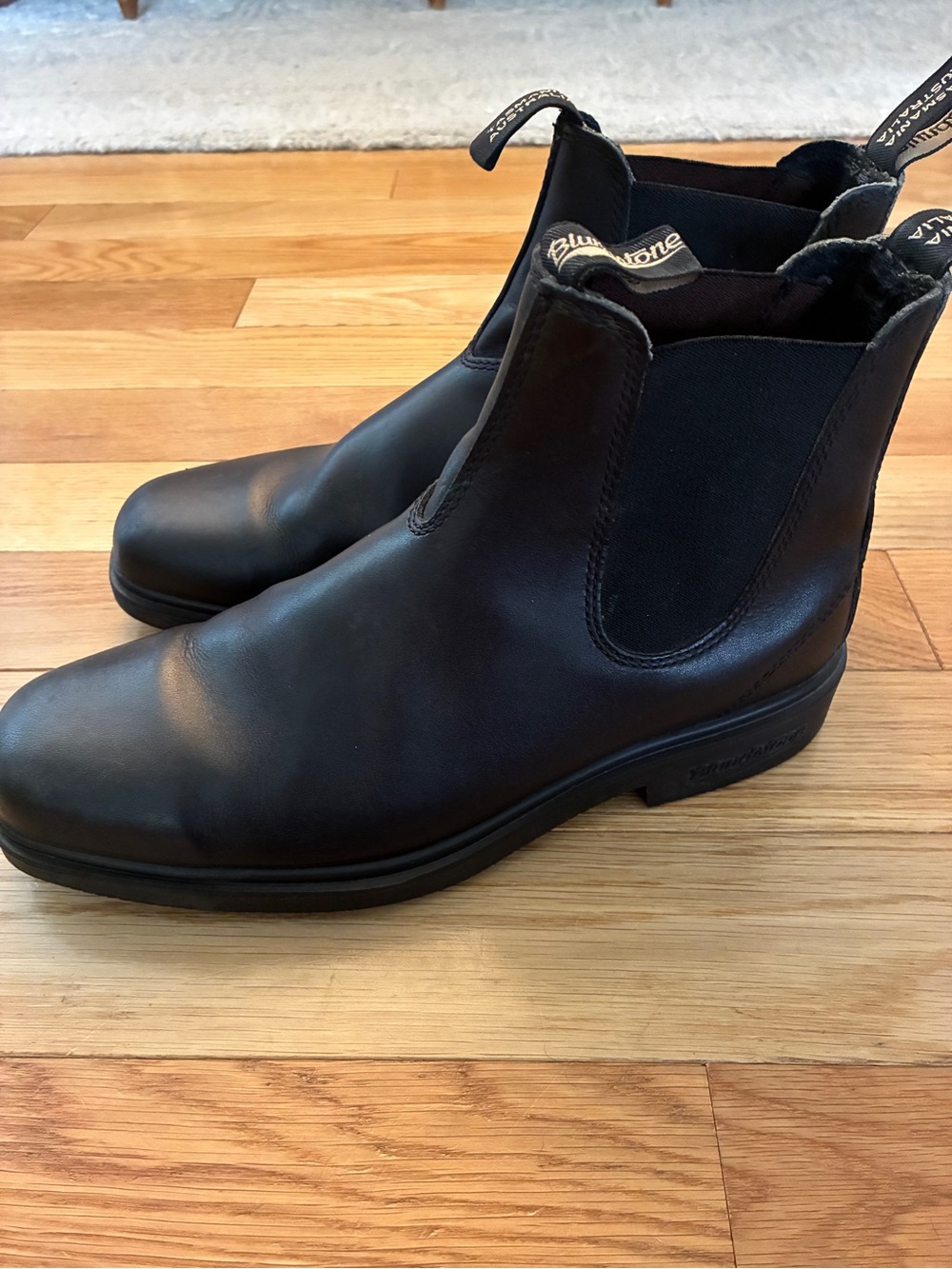 Blundstone Black Leather Boots - Men size US 11 - Picture 3 of 8